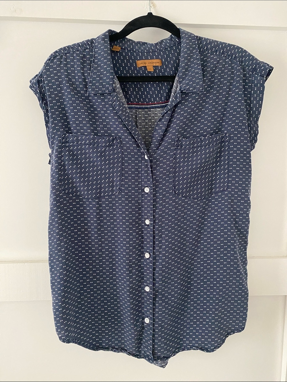 JACHS Girlfriend Navy Short-Sleeve Button-Down with White Dot Print